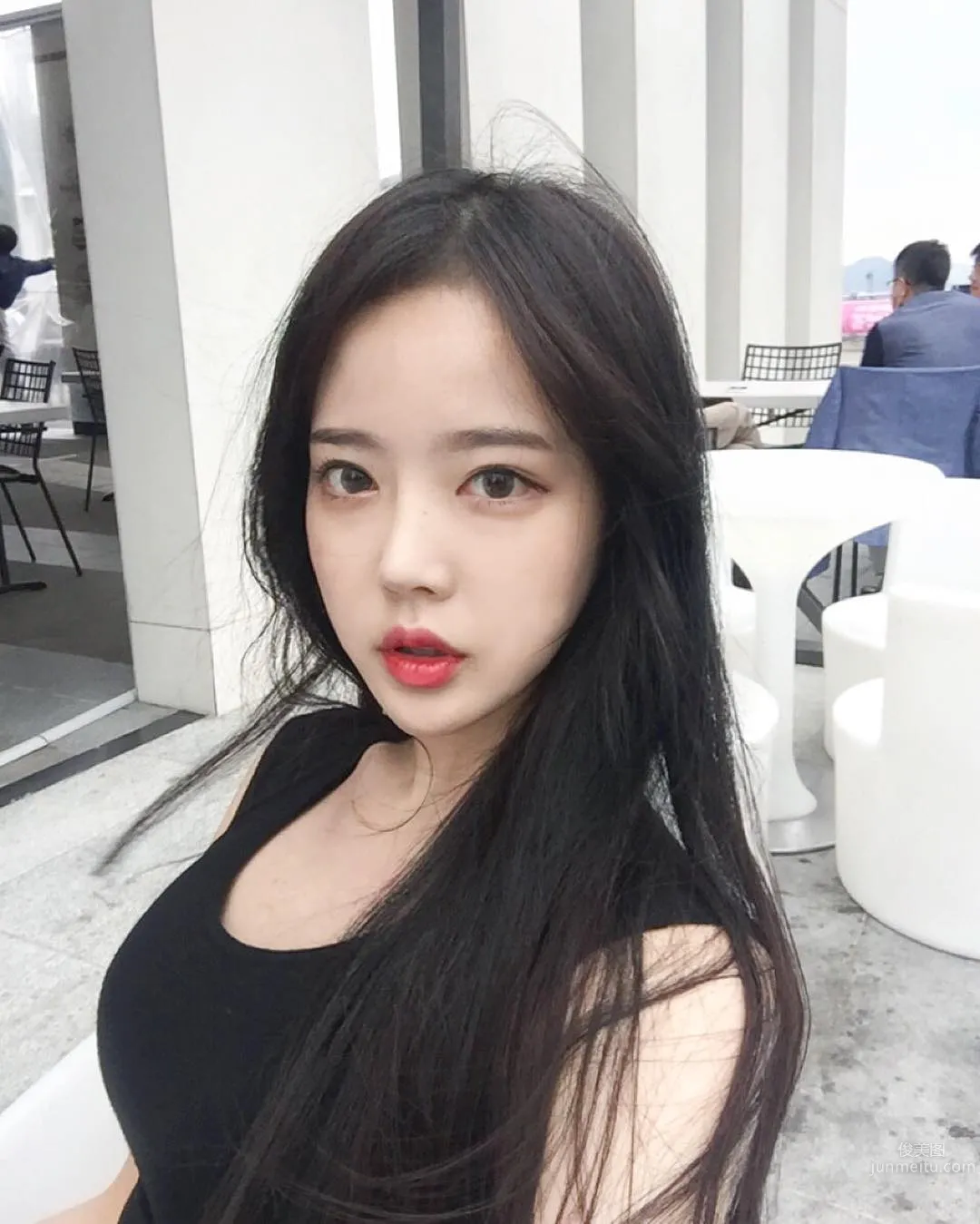 윤혜주- 小隻马露出深沟雪白超诱人_6
