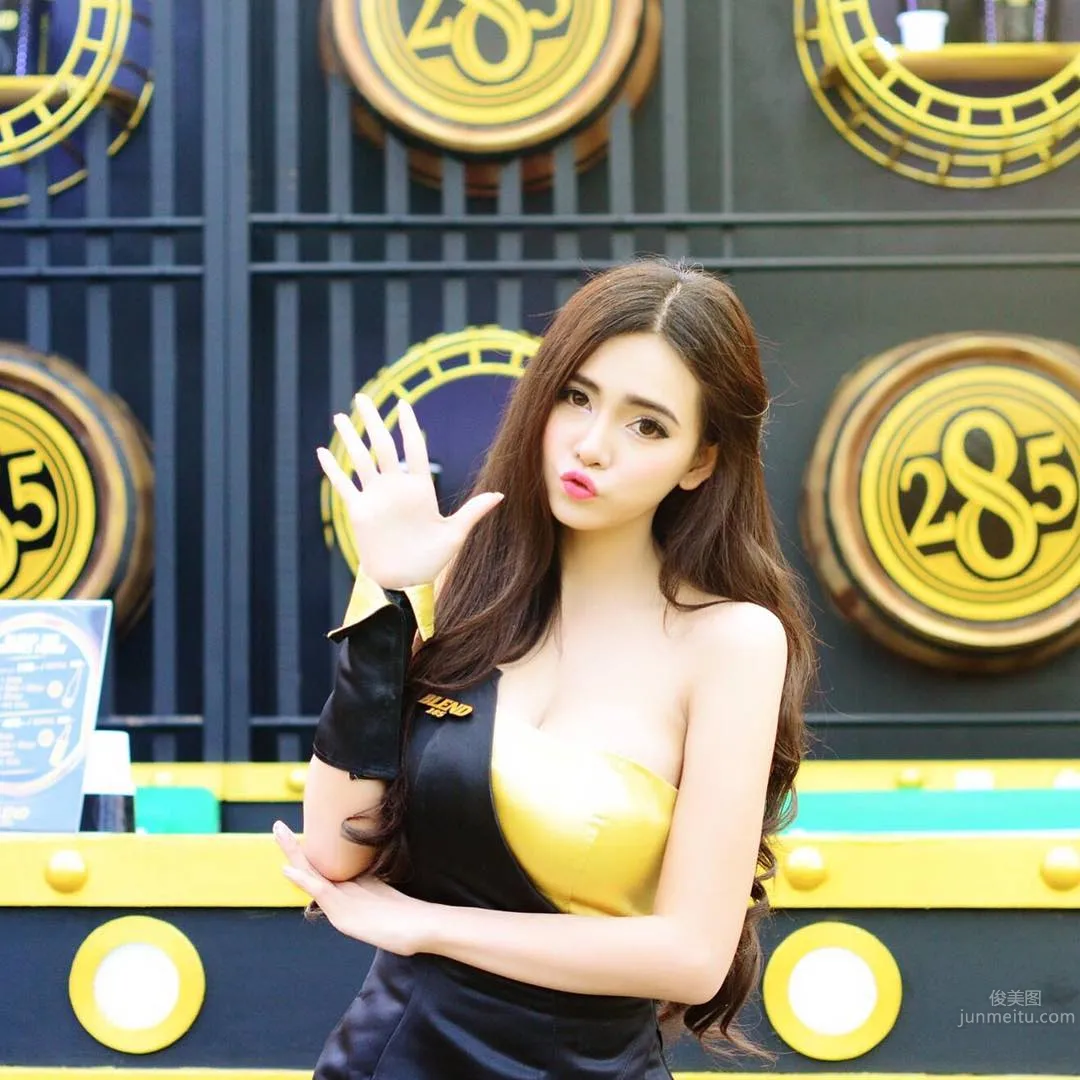 Sutasinee Siriruke- 泰国最正小吃摊老板娘_10