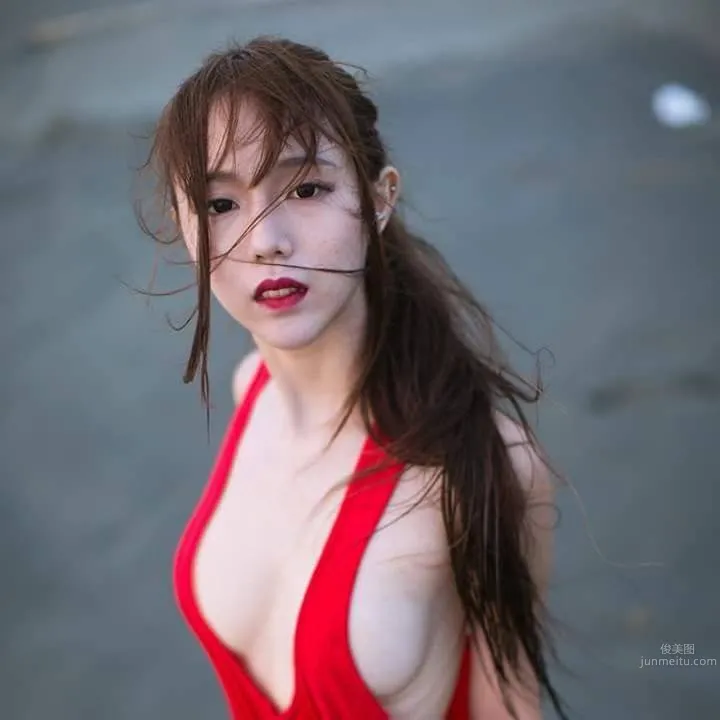 HG Fox- 大尺度美照展露完美曲 16