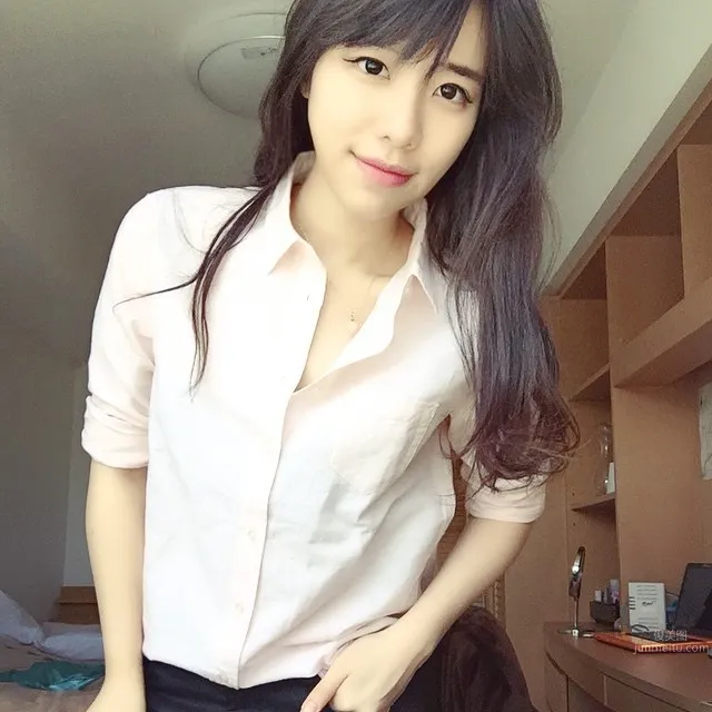 Honnie Huang- 天生麗質 清純美麗的女友風 25