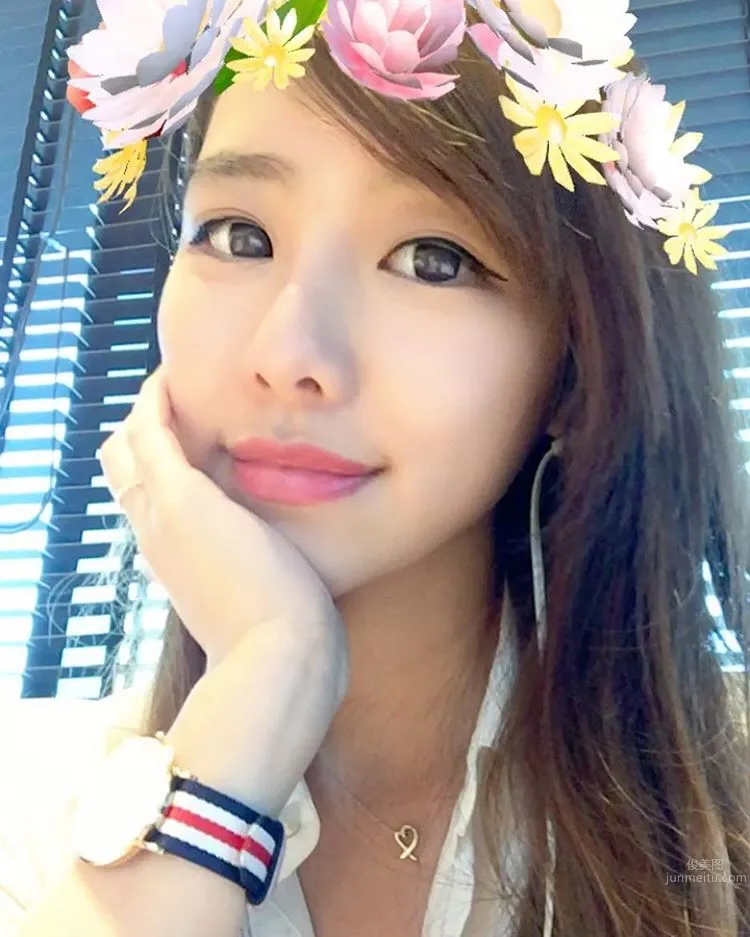 Honnie Huang- 天生麗質 清純美麗的女友風 13