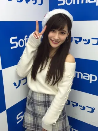 江藤彩也香- 日本女孩俏皮私房照