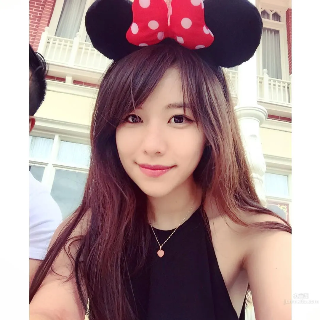 Honnie Huang- 天生麗質 清純美麗的女友風 3
