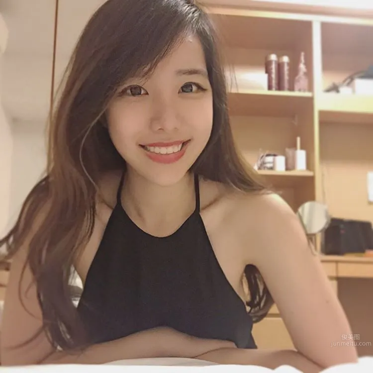 Honnie Huang- 天生麗質 清純美麗的女友風 18