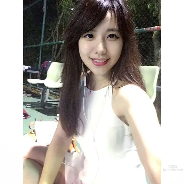 Honnie Huang- 天生麗質 清純美麗的女友風 2