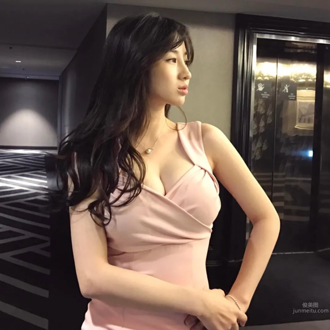 김우현- 南韓美女攝影師親身誘惑照 40