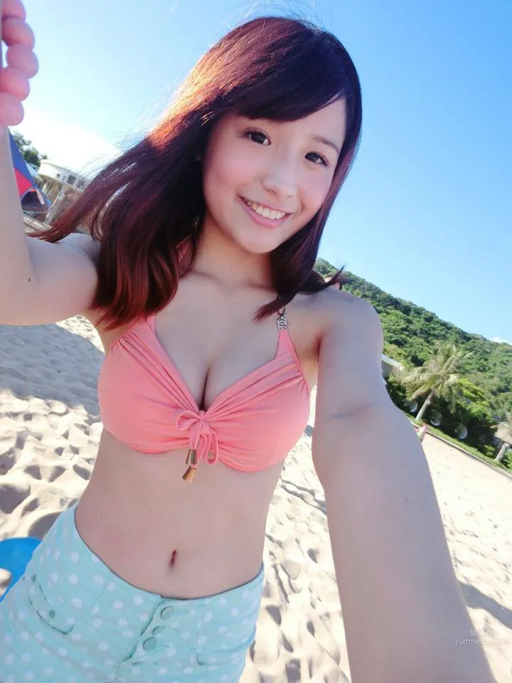 Hebbe Cheng- 高雄氧氣正妹比基尼私房照 5