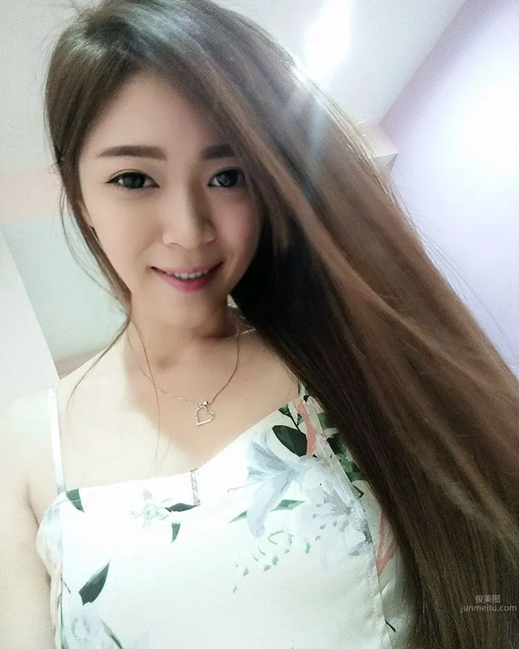 梁美君Mii Kuan- 「大馬侯佩岑」美胸照超犯規 9
