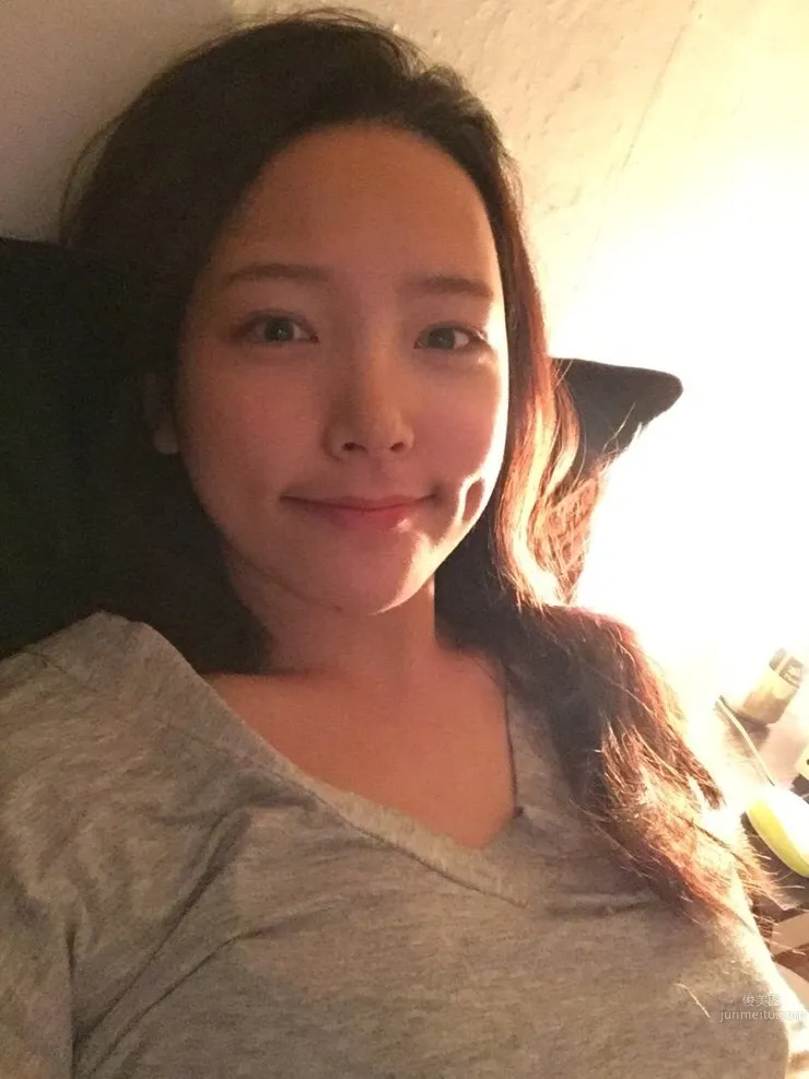 Betteralicee- 酒窝美女美妆私房照_12