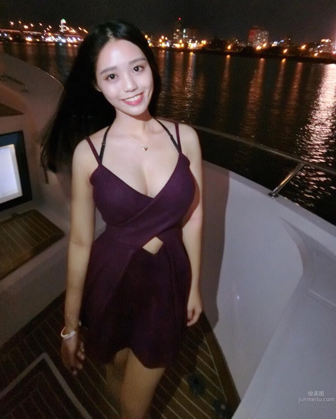 Debby關關- 好身材就應該秀一下 12