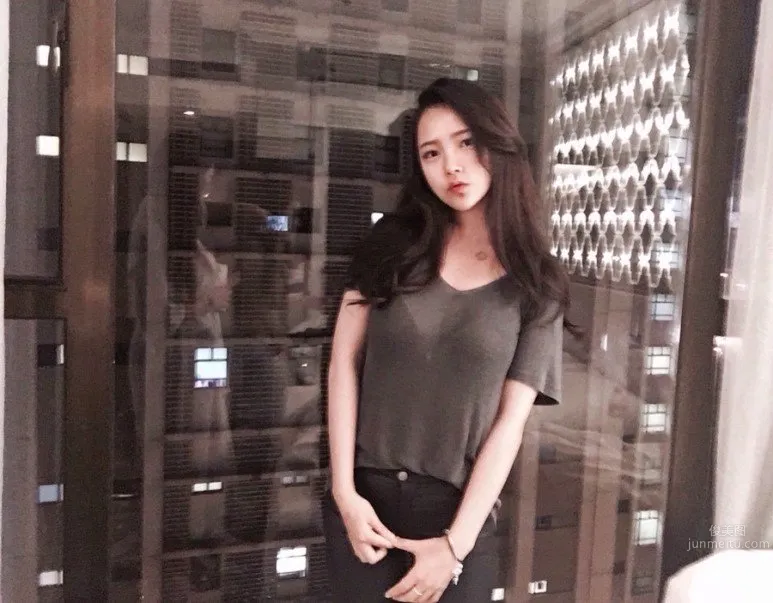 Betteralicee- 酒窝美女美妆私房照_42