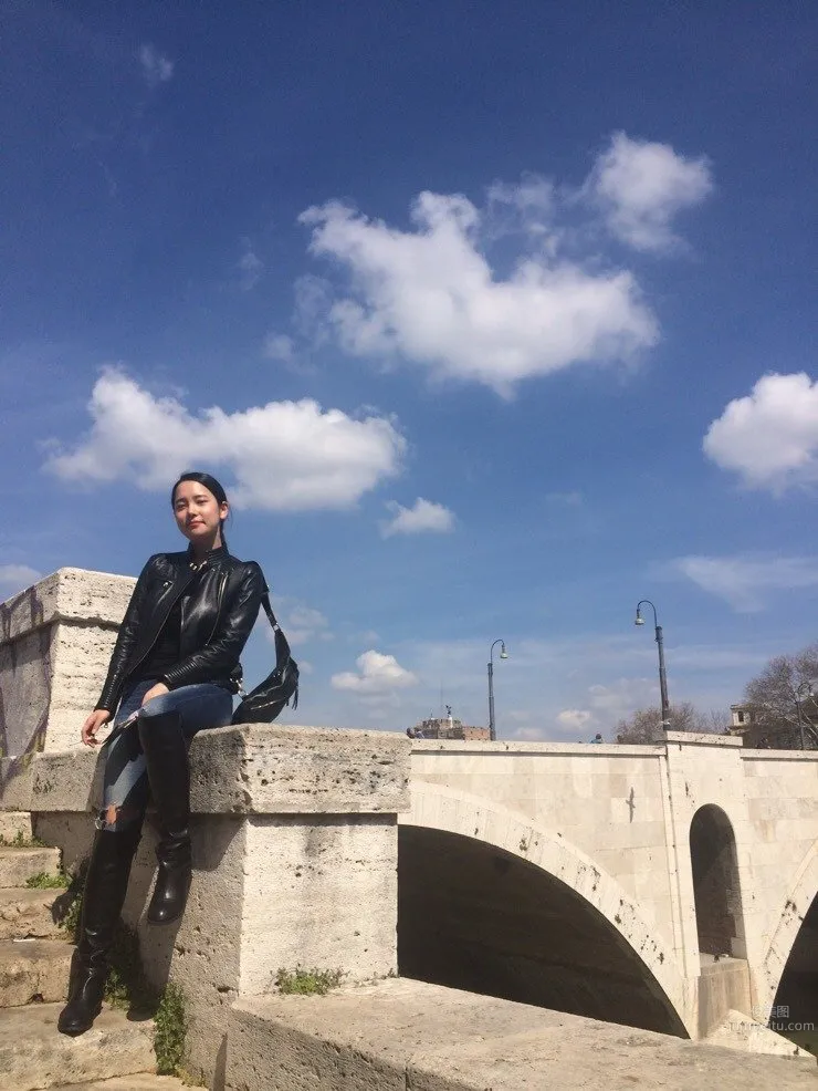 Betteralicee- 酒窝美女美妆私房照_32
