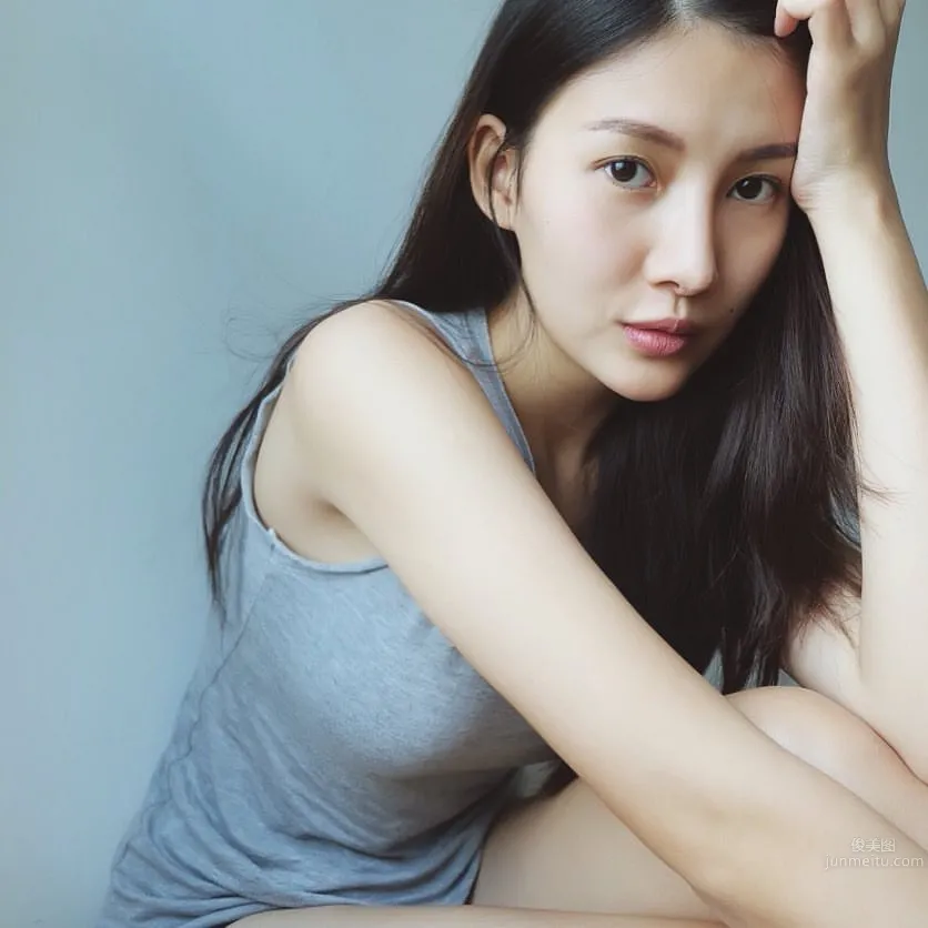 Oravee Luangvibbonporn- 泰国正妹歌手微笑能让粉丝疯狂_16