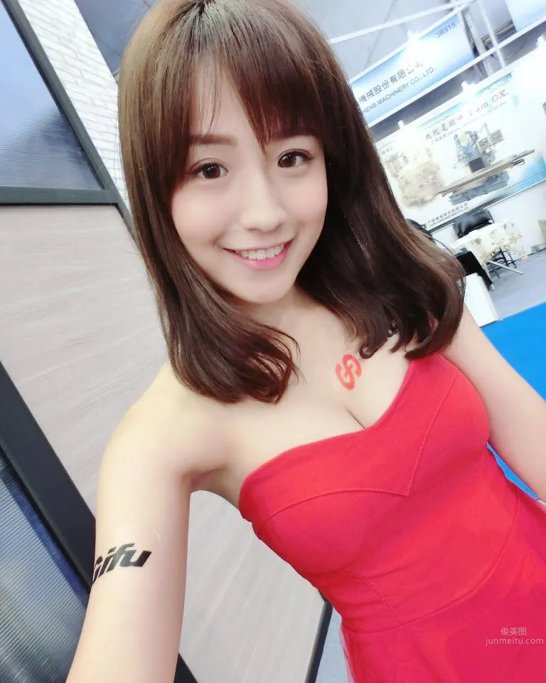 Hebbe Cheng- 高雄氧氣正妹比基尼私房照 6