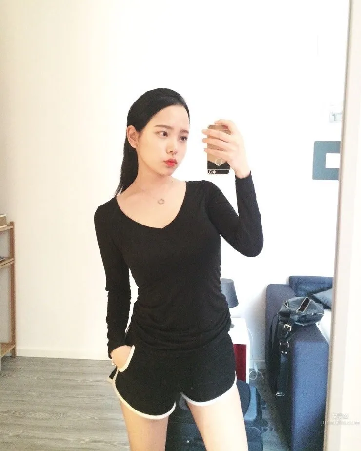 Betteralicee- 酒窝美女美妆私房照_49