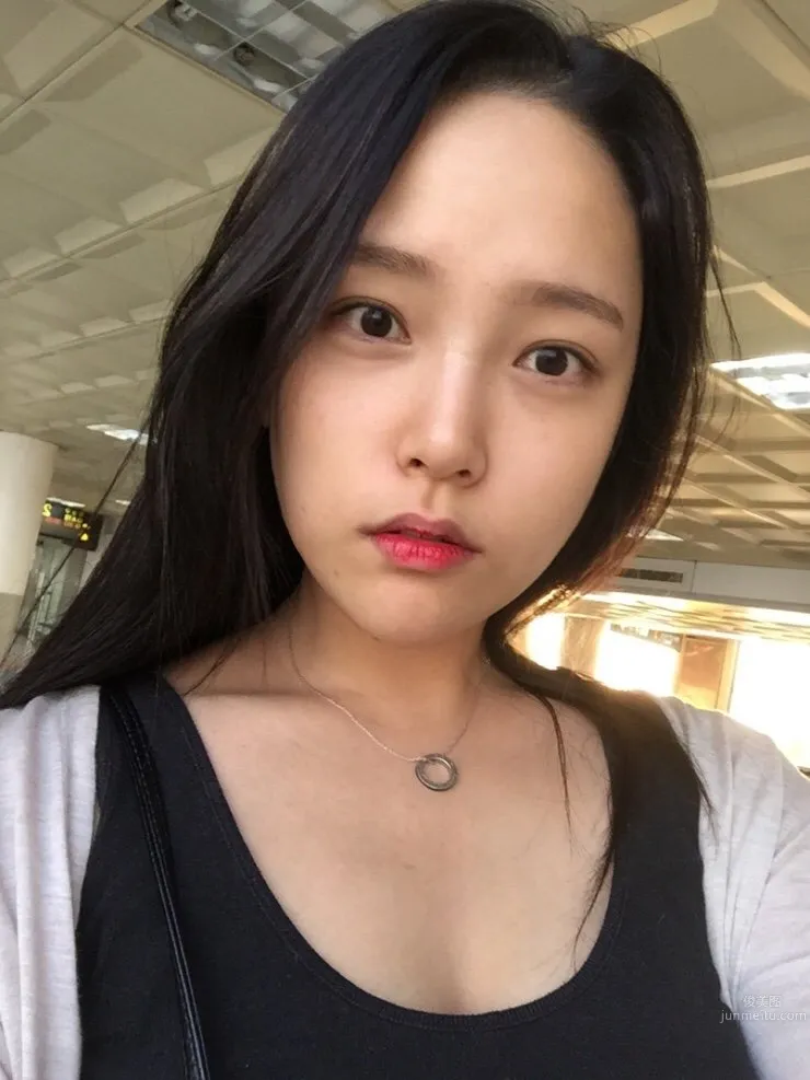 Betteralicee- 酒窝美女美妆私房照_7