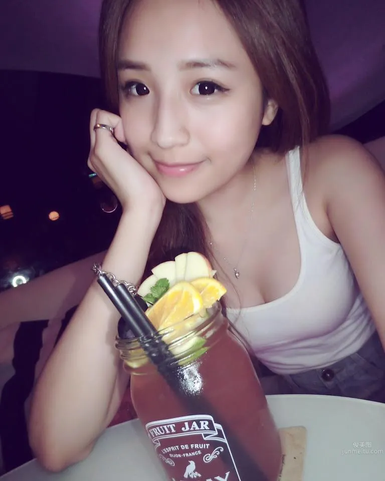 Hebbe Cheng- 高雄氧氣正妹比基尼私房照 19