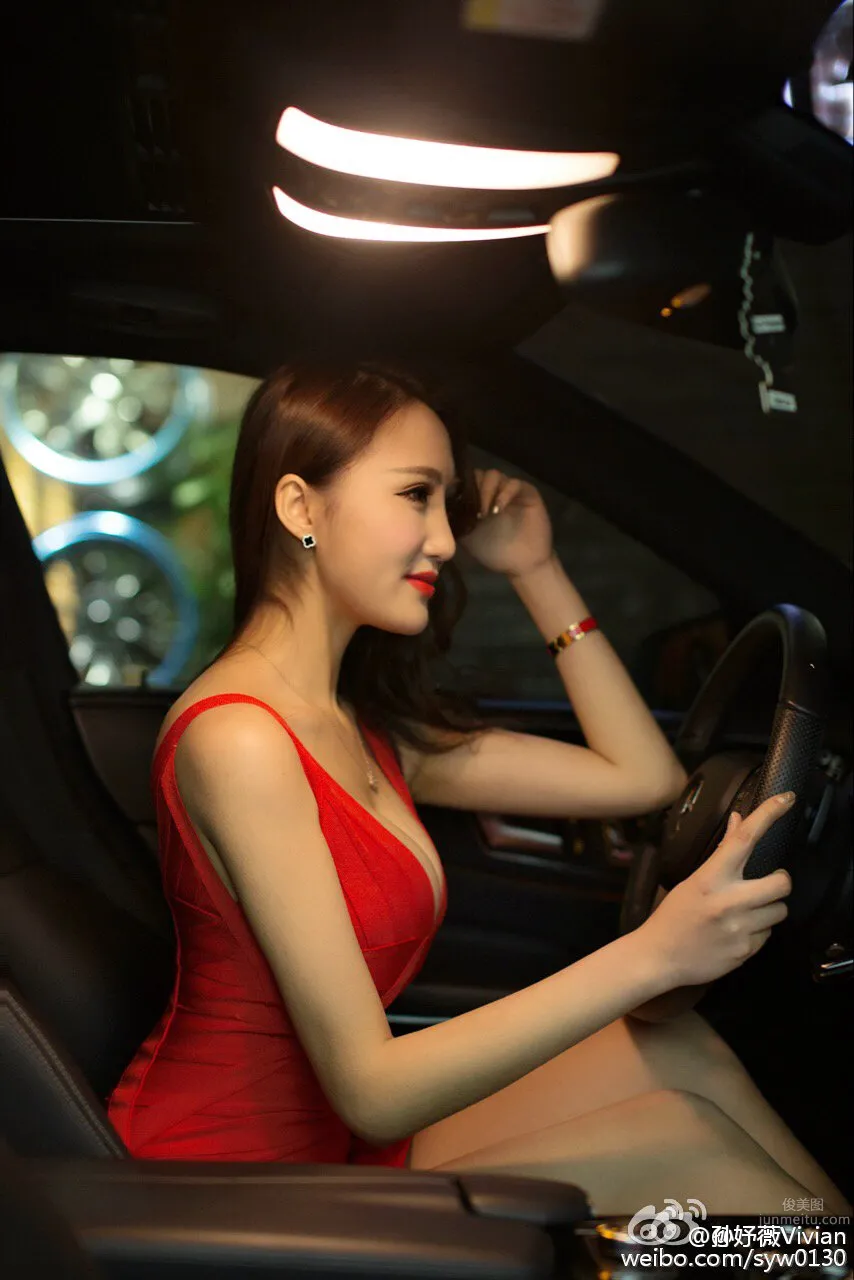 妤薇Vivian- 廣州靓模美豔私房照 16