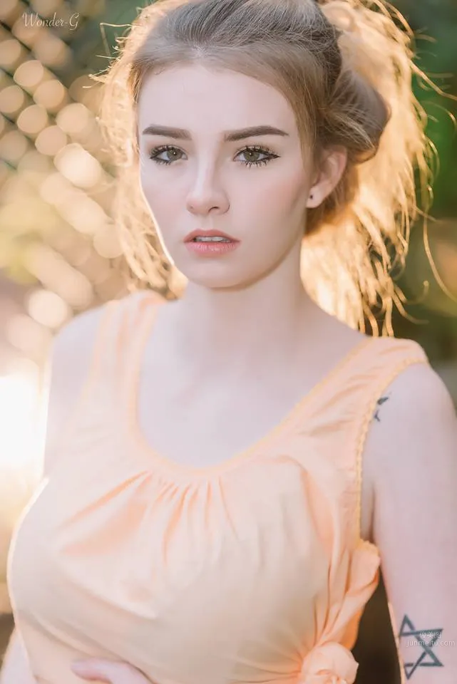 Jessie Vard- 賣身養家的泰國混血模特兒 46