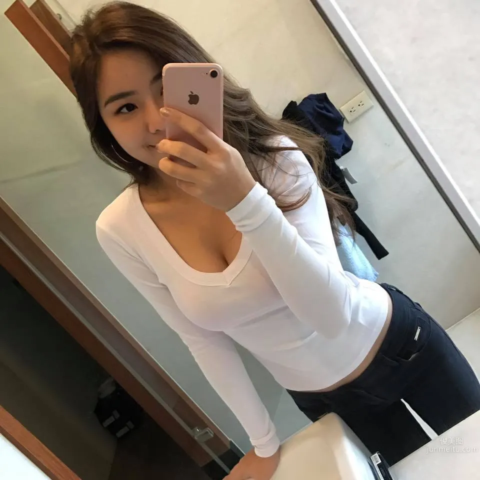 Stephanie Teh- PTT表特版推爆高顔值老闆娘 30