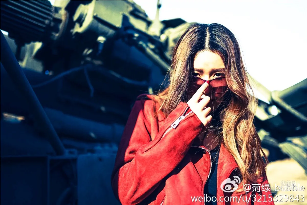 菏绿Bubble- 微博唯美系私房写真_17