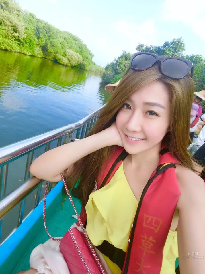 Irene小頭(餘晨瑀)- 甜美少女比基尼私房照 6