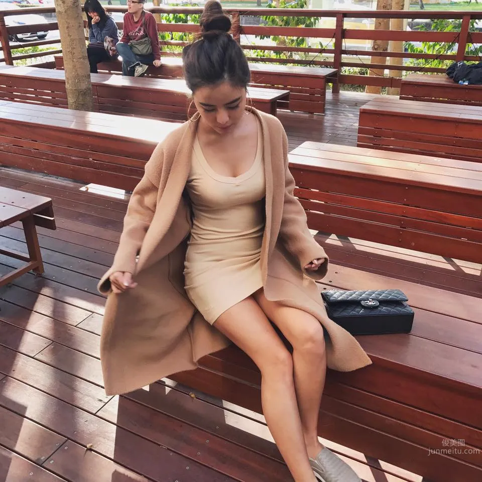 Stephanie Teh- PTT表特版推爆高顔值老闆娘 26