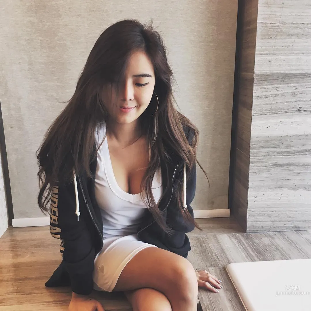 Stephanie Teh- PTT表特版推爆高顔值老闆娘 18