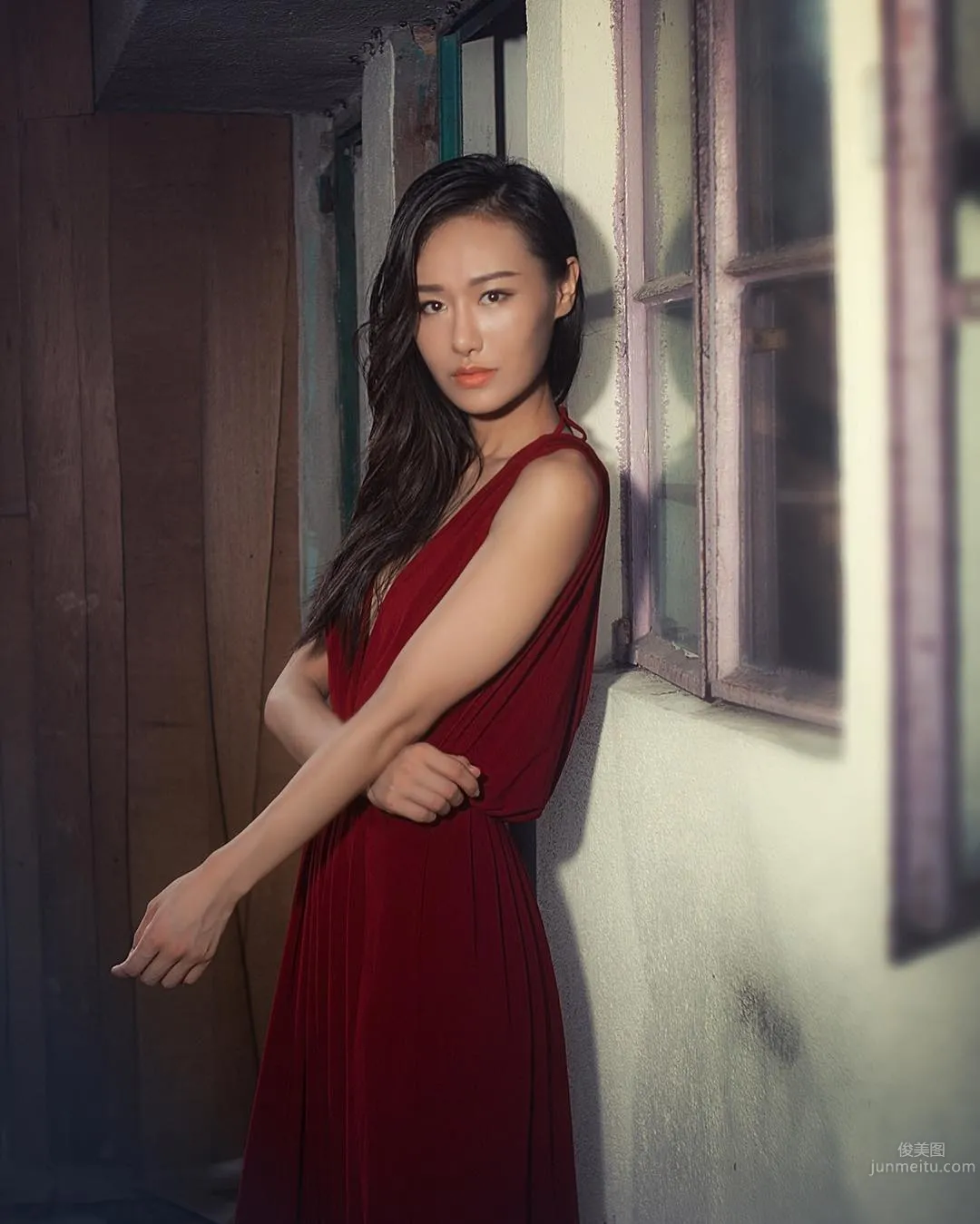 Anna Xiao- 冷豔美模大方展現完美曲線 39