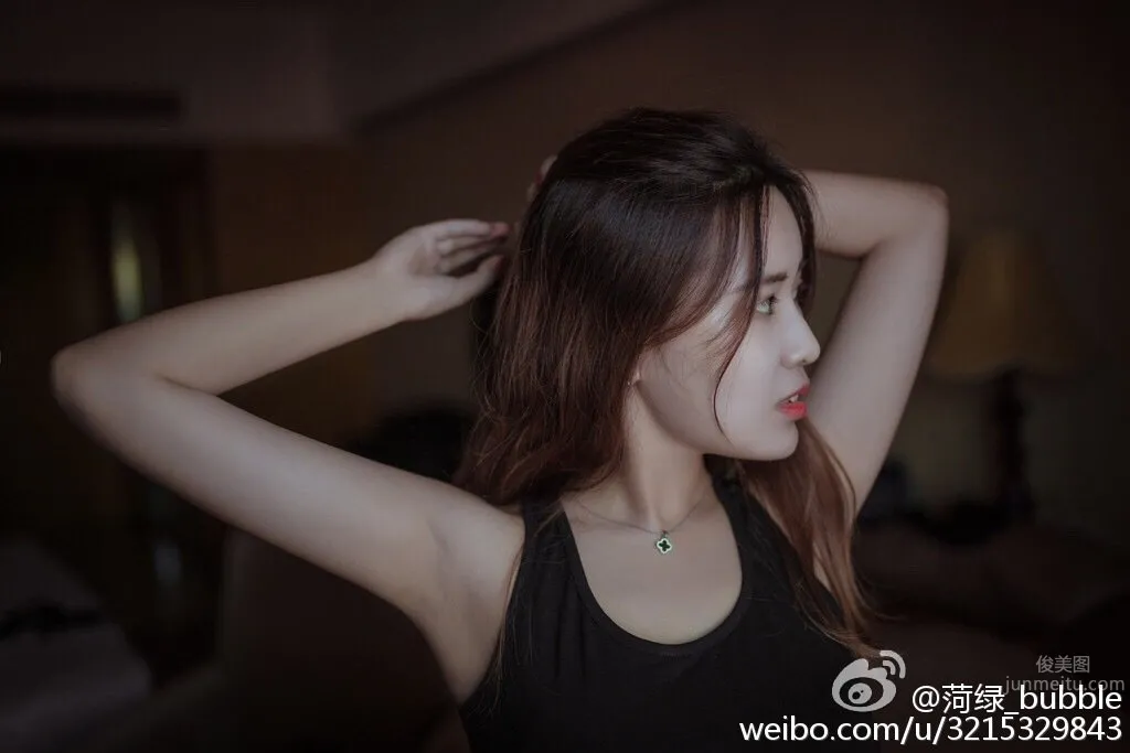 菏绿Bubble- 微博唯美系私房写真_13