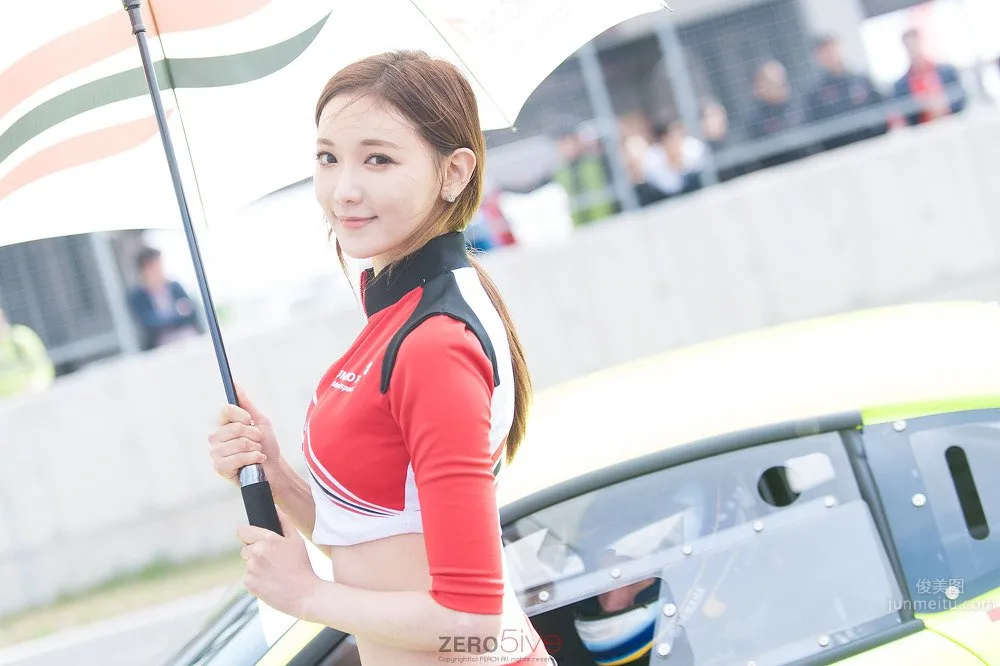 架景- 南韓美女賽車女郎清爽寫真 9