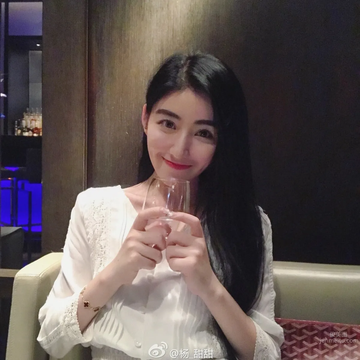 楊甜甜- 氣質甜姐兒私房美圖 3