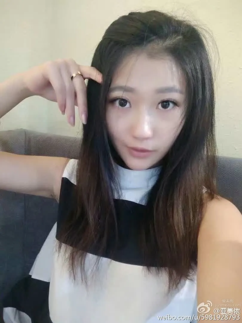 亞美依- 美腿寶貝俏皮生活照 20