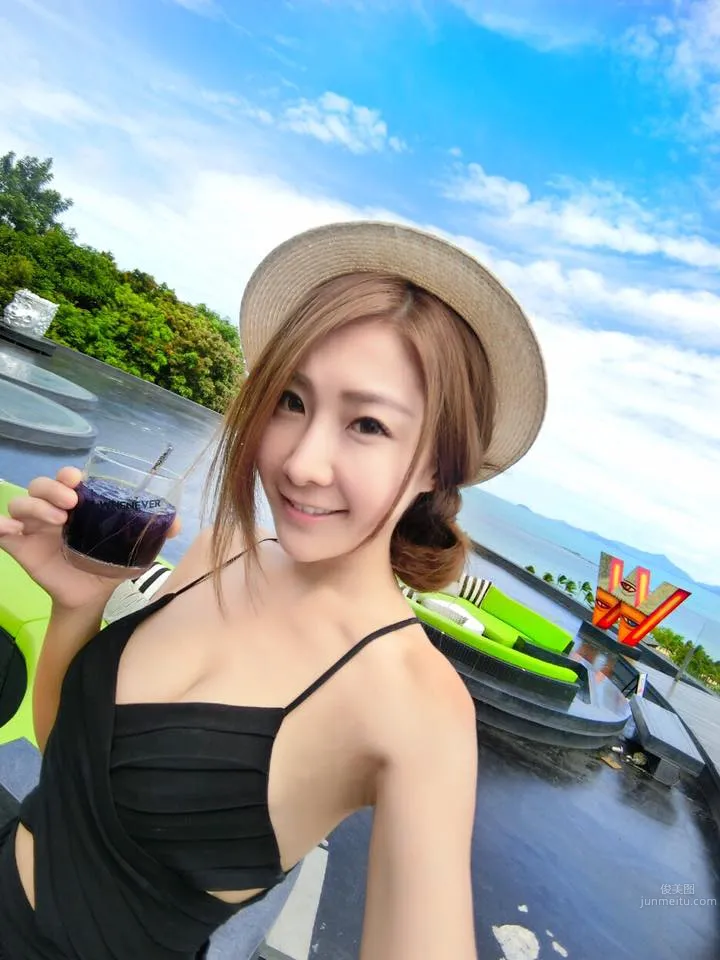Irene小頭(餘晨瑀)- 甜美少女比基尼私房照 11