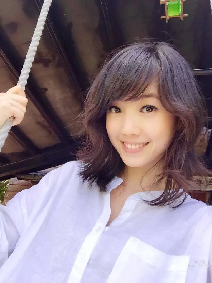 蔡宜靜- TVBS人氣女主播FB私房照 4
