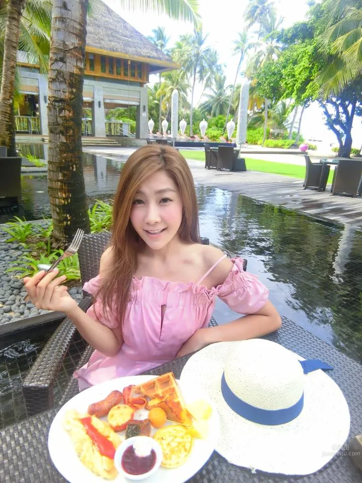 Irene小頭(餘晨瑀)- 甜美少女比基尼私房照 22