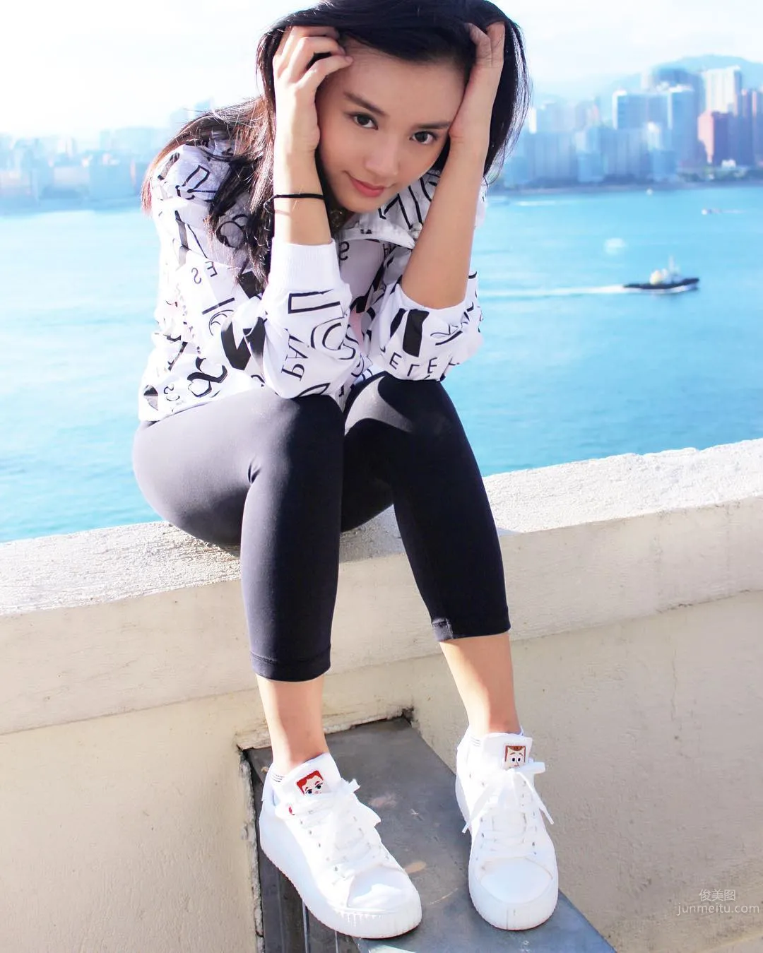 黎紀君Christy Lai- 運動型正妹養眼私房照 9