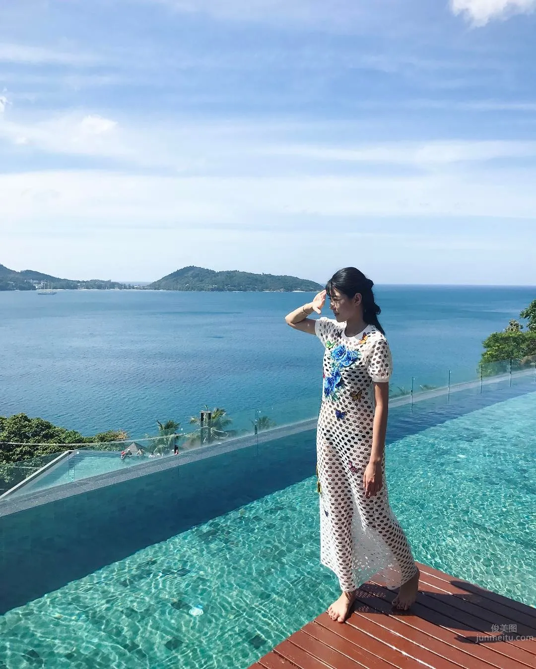 Joycelyn Kah- 韓系混血風美女私房照 18