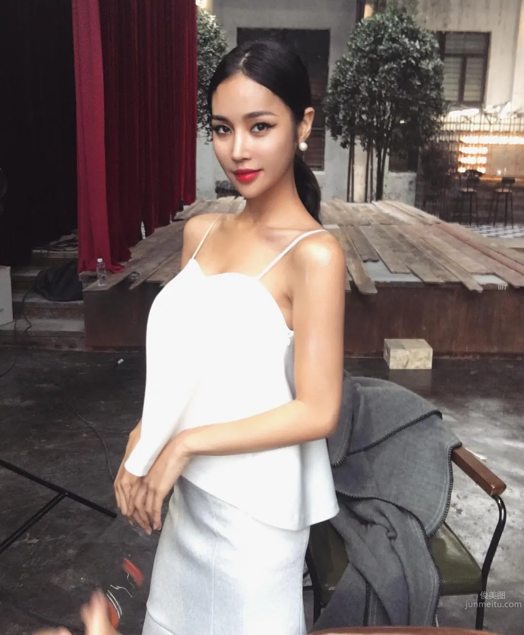 Jess- 超正臉蛋與渾圓美臀 10
