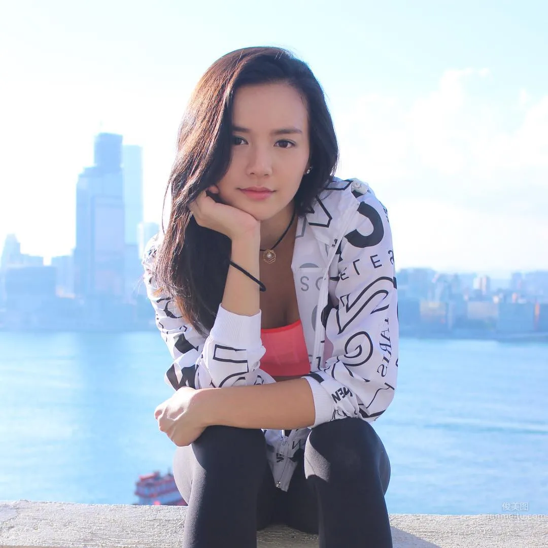 黎紀君Christy Lai- 運動型正妹養眼私房照 10