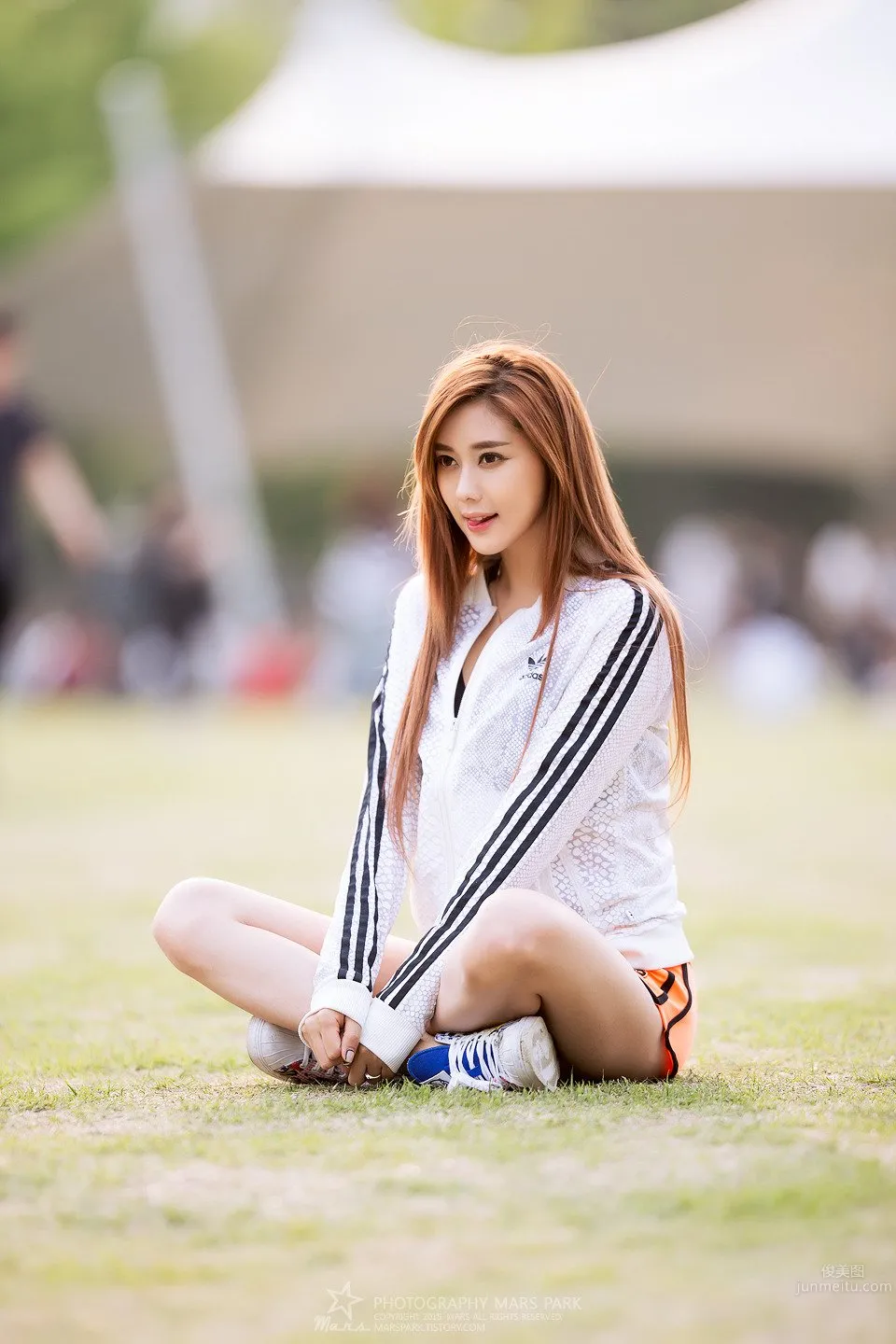 金河律- 韓國美女唯美街拍寫真 70