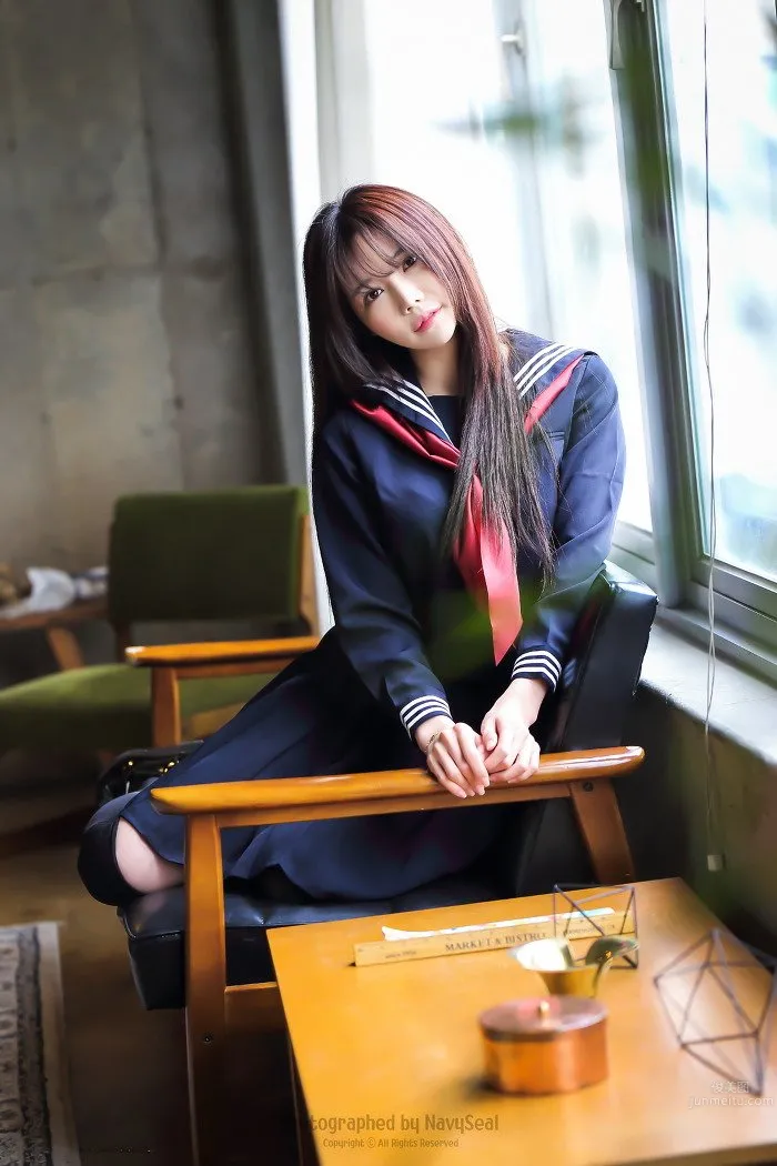 Han Ga Eun- 性感妖娆制服寫真 43
