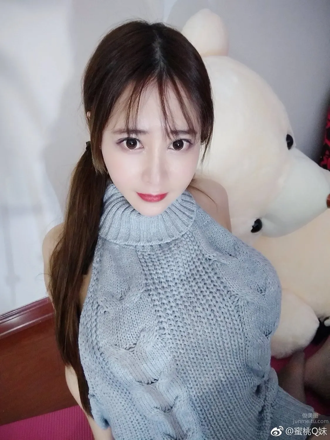 蜜桃Q妹- 微博私房美照_0
