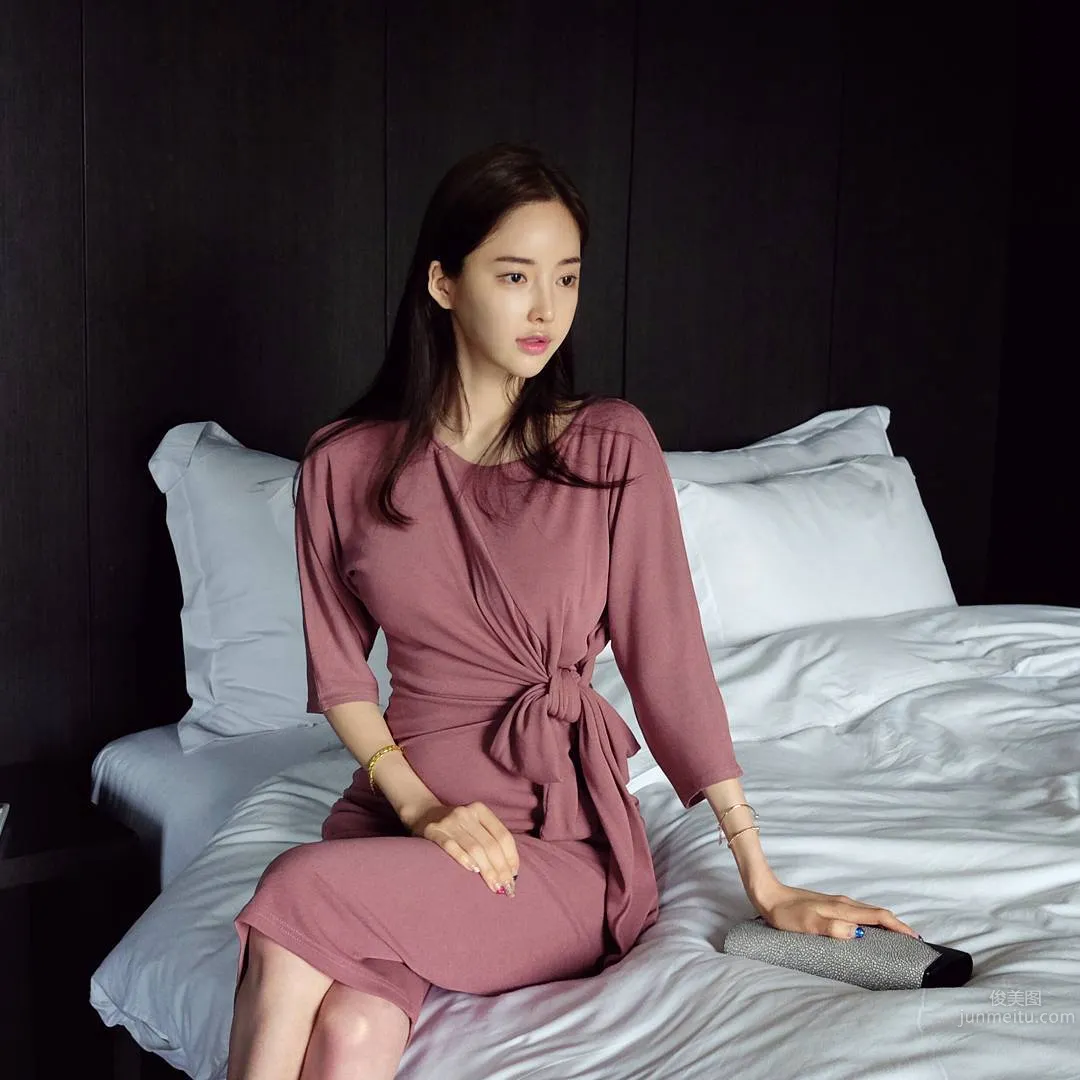 Ban Seo Jin- 南韓超正美腿模特兒 25