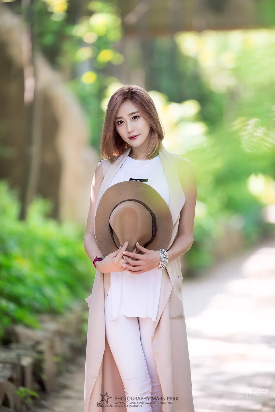 金河律- 韓國美女唯美街拍寫真 22