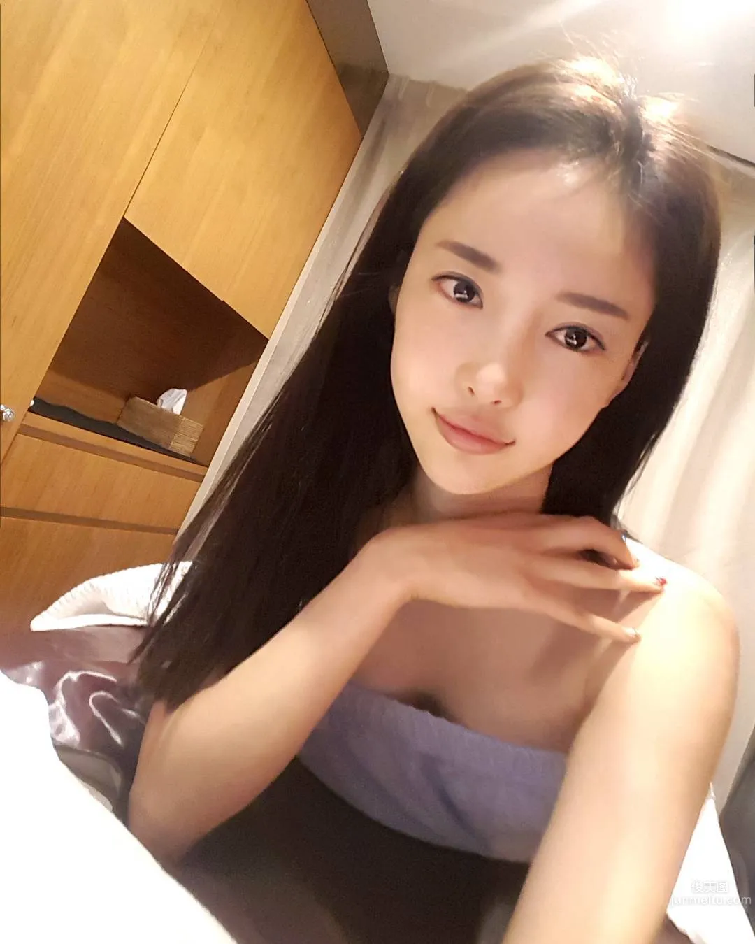 Ban Seo Jin- 南韓超正美腿模特兒 21