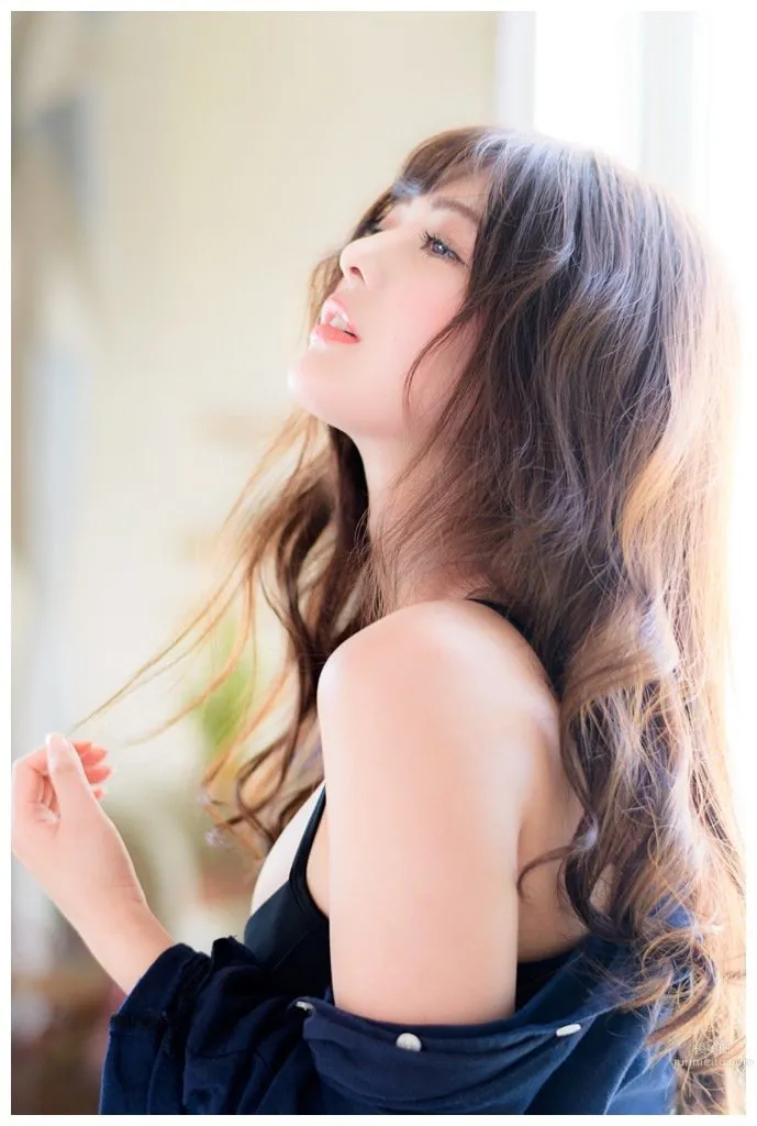 MEGMY- 日本美女理發師引注目 46