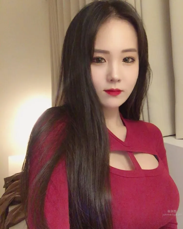 池仁月(지인월)- 萌氣十足的奶牛妹子 9