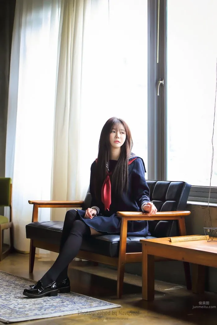 Han Ga Eun- 性感妖娆制服寫真 45