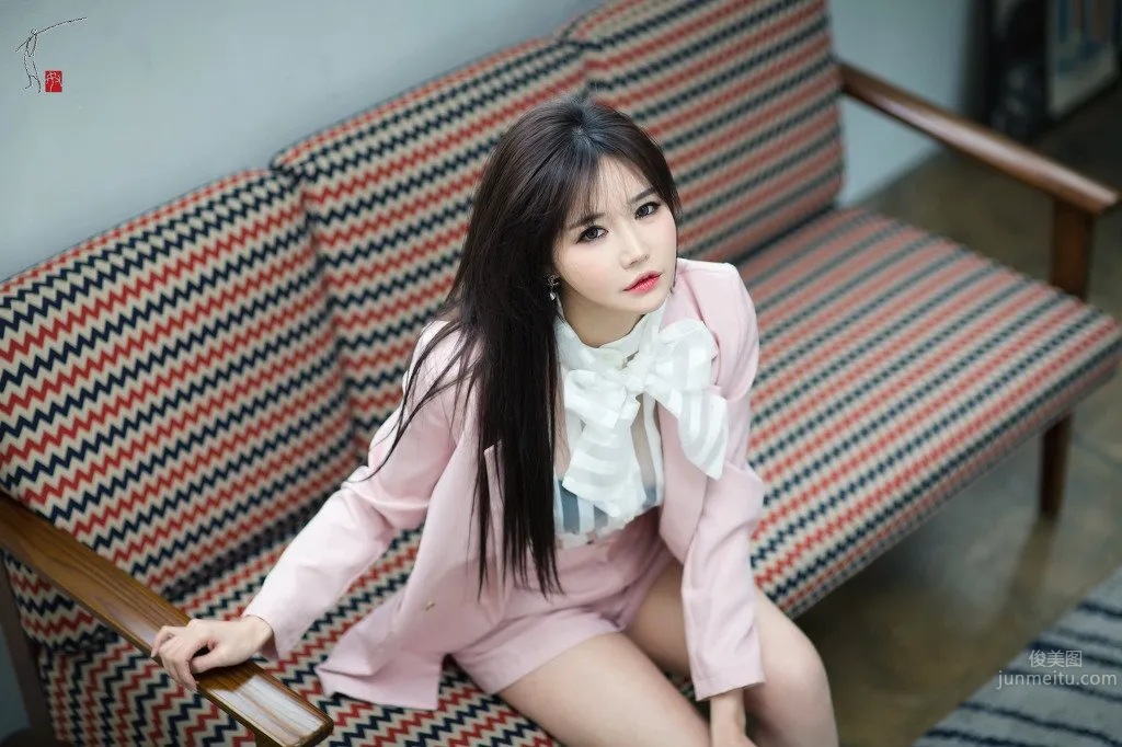 Han Ga Eun- 性感妖娆制服寫真 34